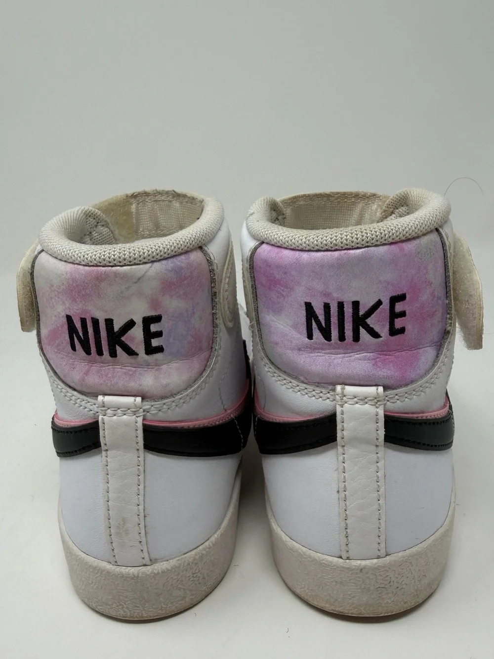 Nike Kids High-Top Sneakers in White, Light Gray, Pink & Black Sz. 3y - Picture 5 of 11